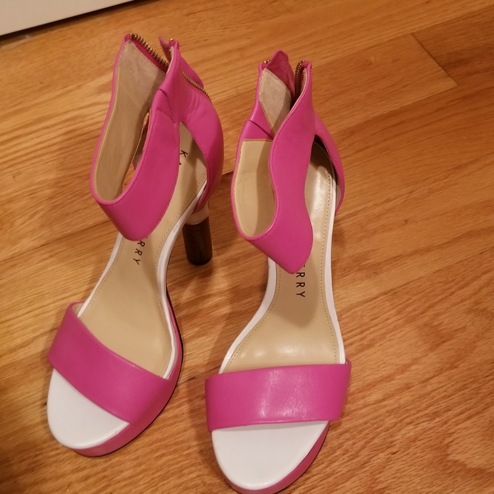 High heel shoes
